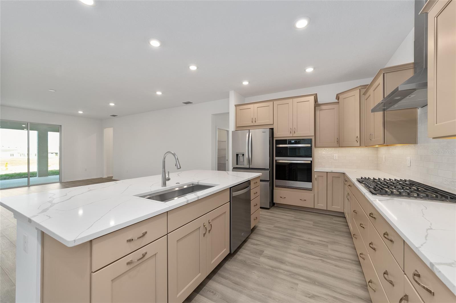 Image 20 of 47 For 7299 57th Lane