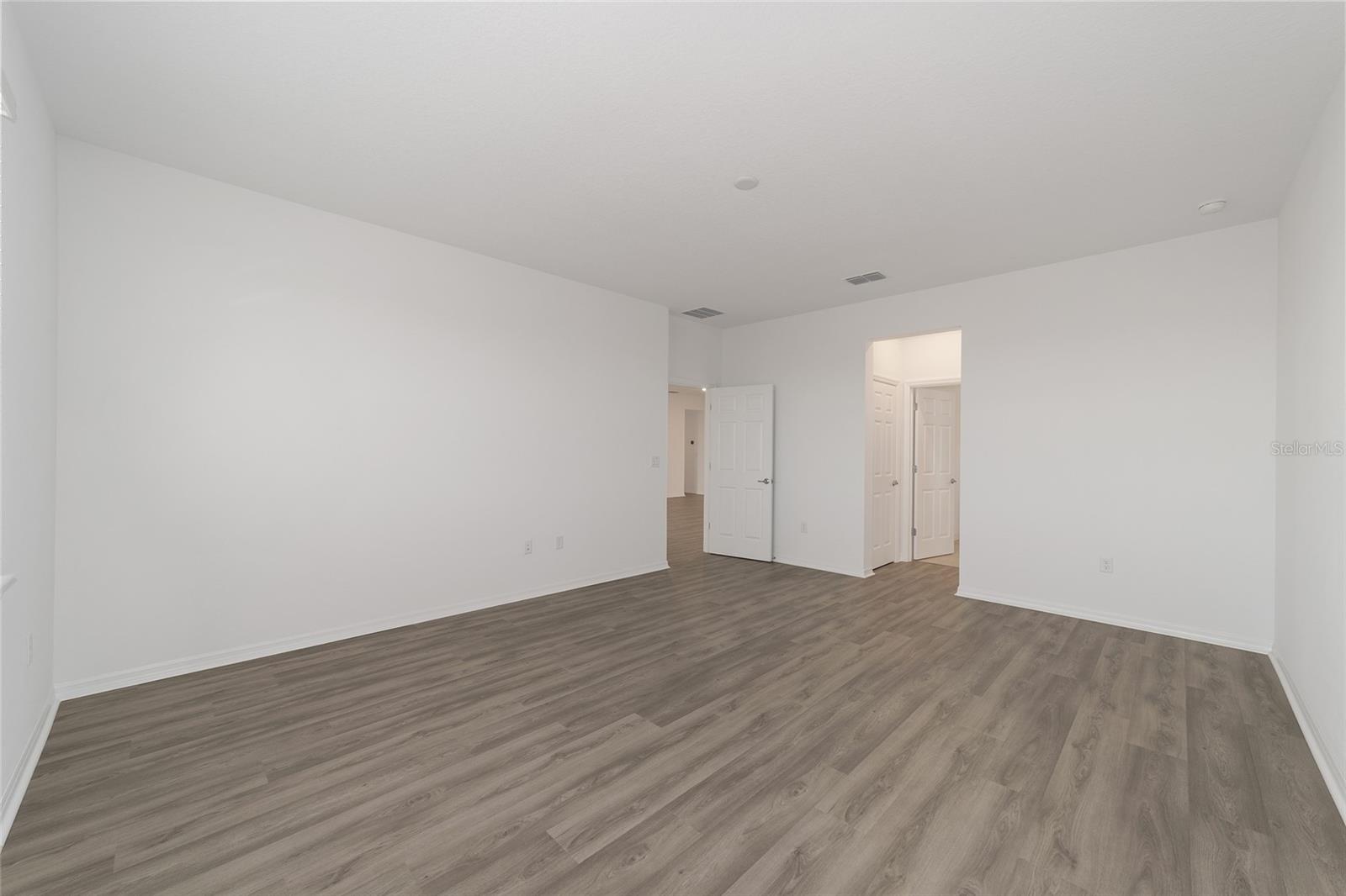 Image 25 of 47 For 7299 57th Lane