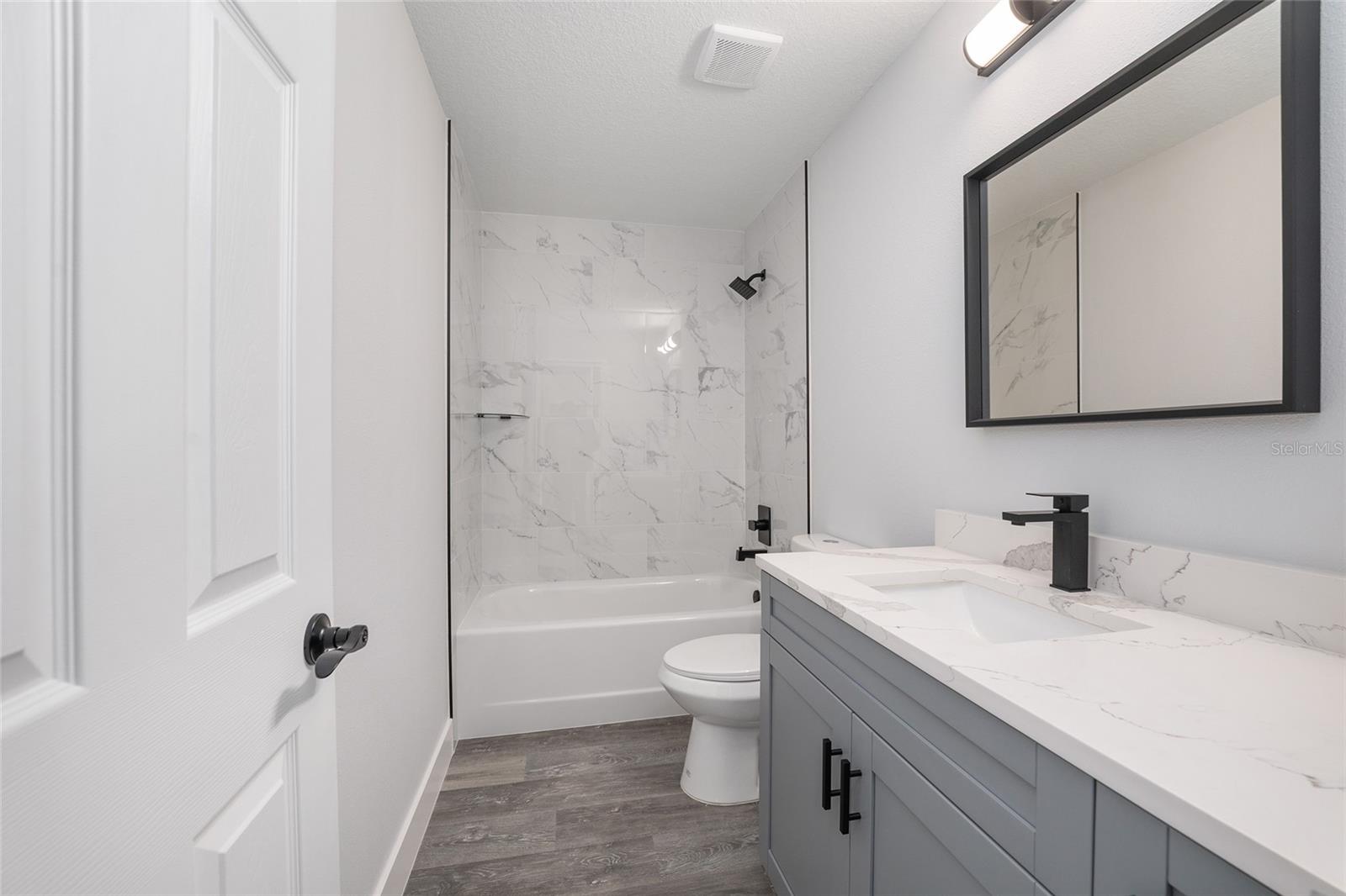 Image 26 of 41 For 119 Redwood Drive