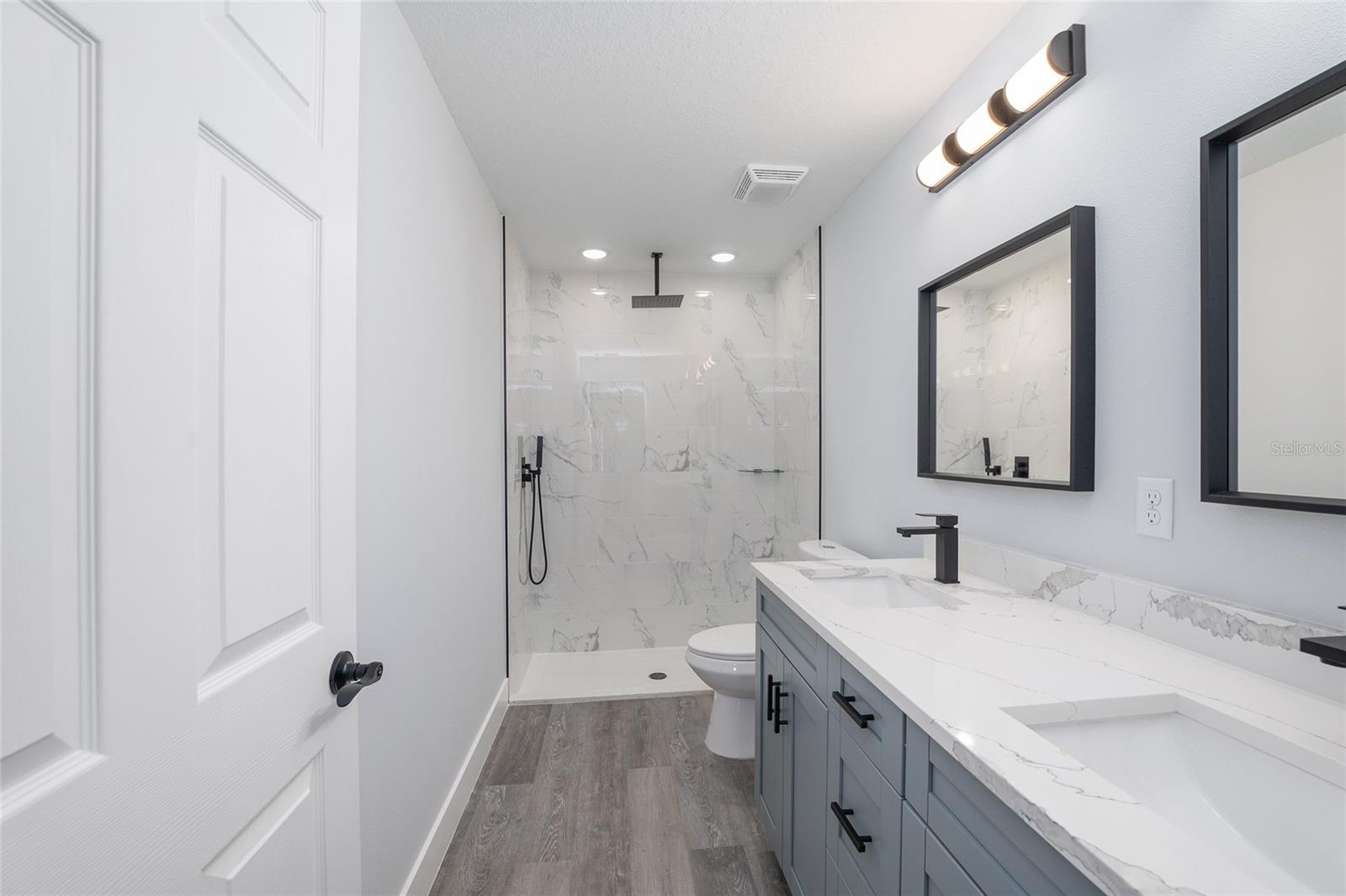 Image 31 of 41 For 119 Redwood Drive