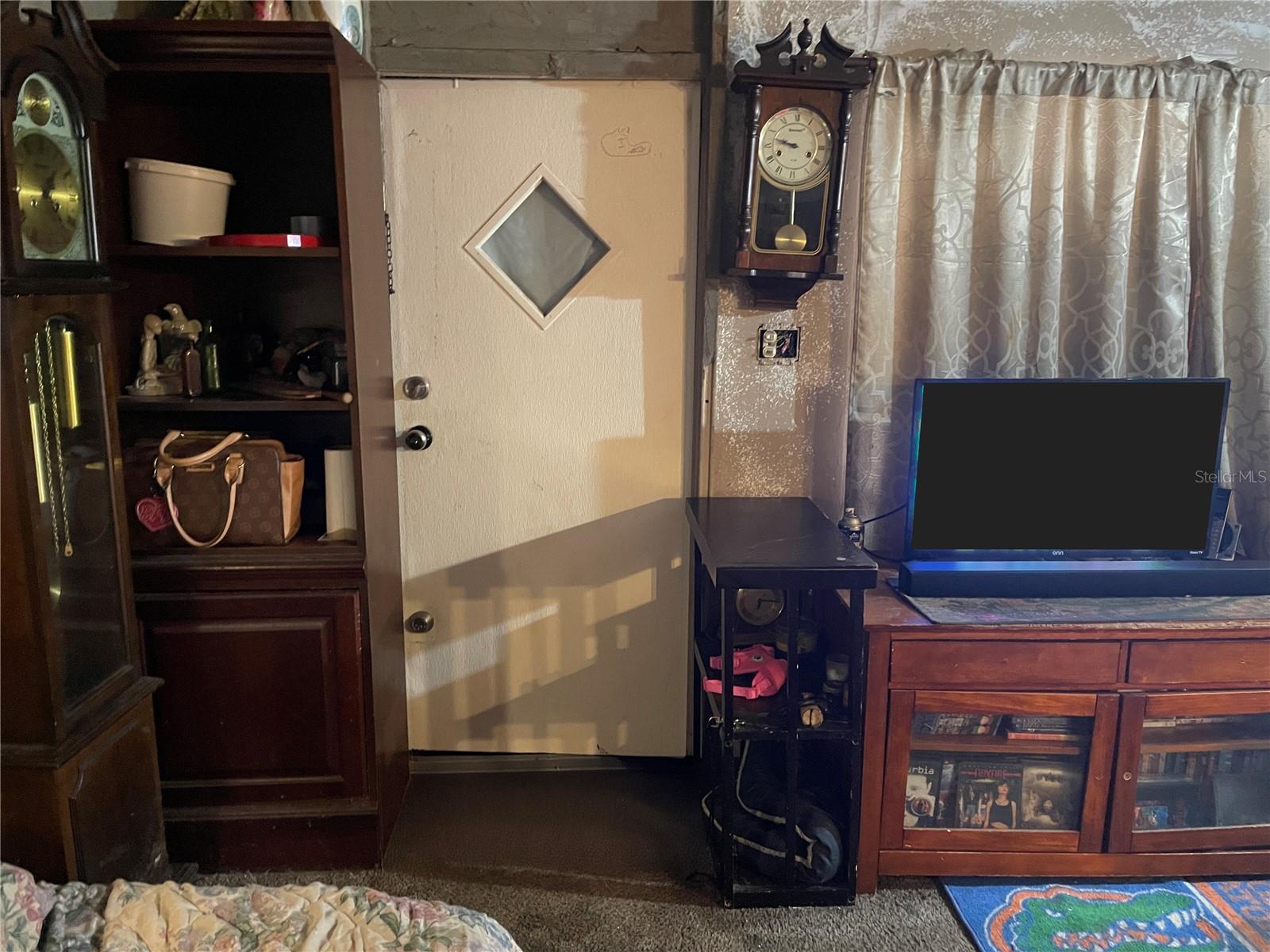 Image 7 of 8 For 18569 22nd Lane