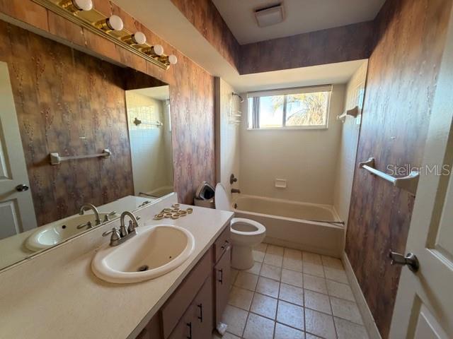 Image 10 of 18 For 10918 82nd Terrace