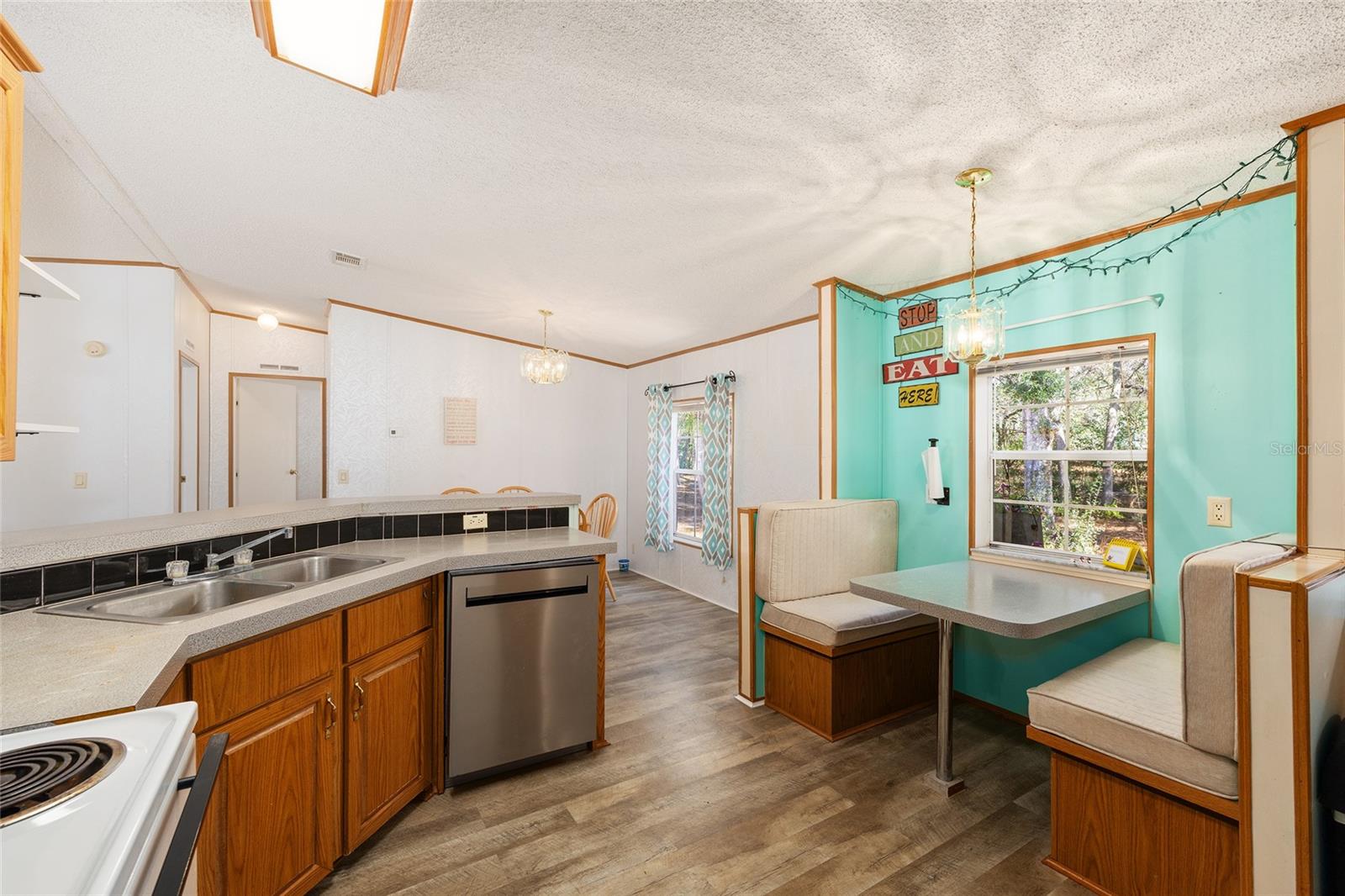 Image 35 of 47 For 2335 Loma Point