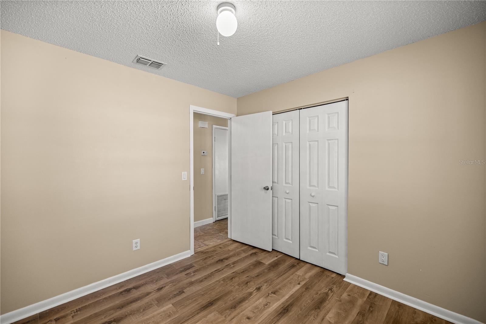 Image 20 of 30 For 2400 37th Street