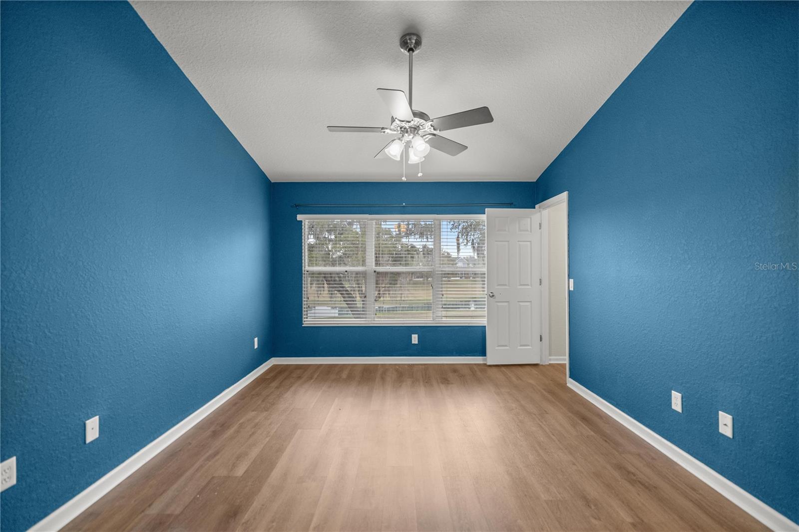 Image 12 of 41 For 4415 52nd Circle 103