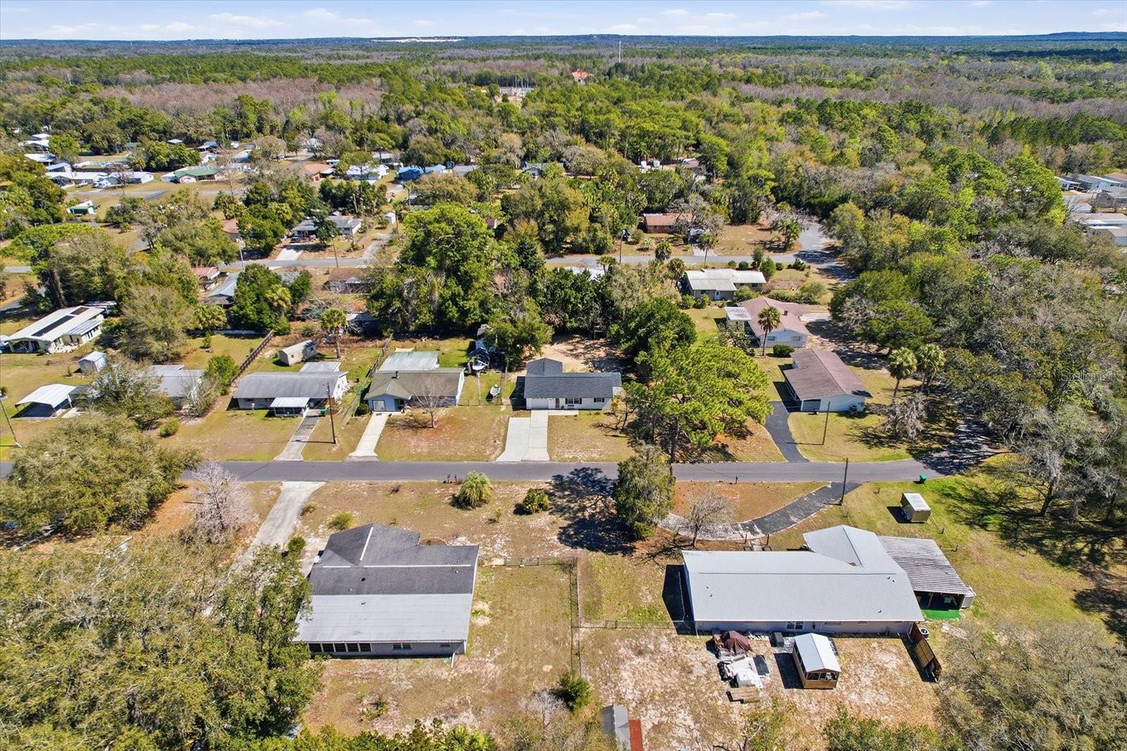 Image 37 of 42 For 455 Camellia Avenue