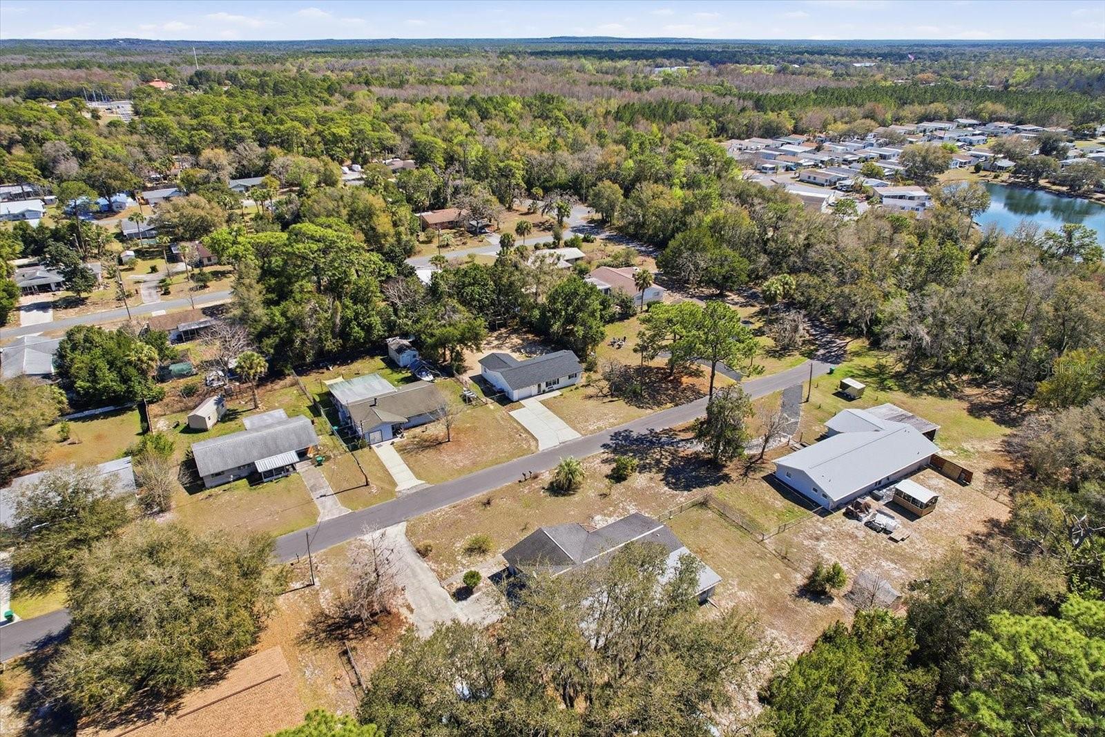 Image 38 of 42 For 455 Camellia Avenue