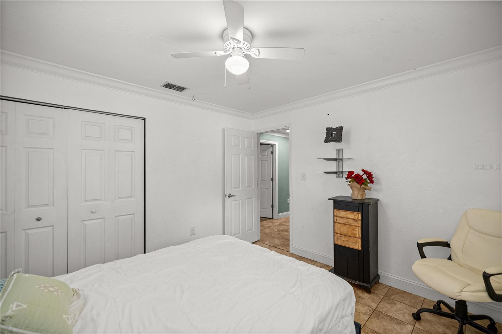 Image 19 of 32 For 5947 Avenue C