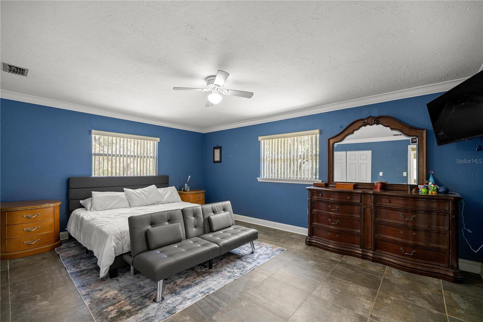 Image 20 of 32 For 5947 Avenue C