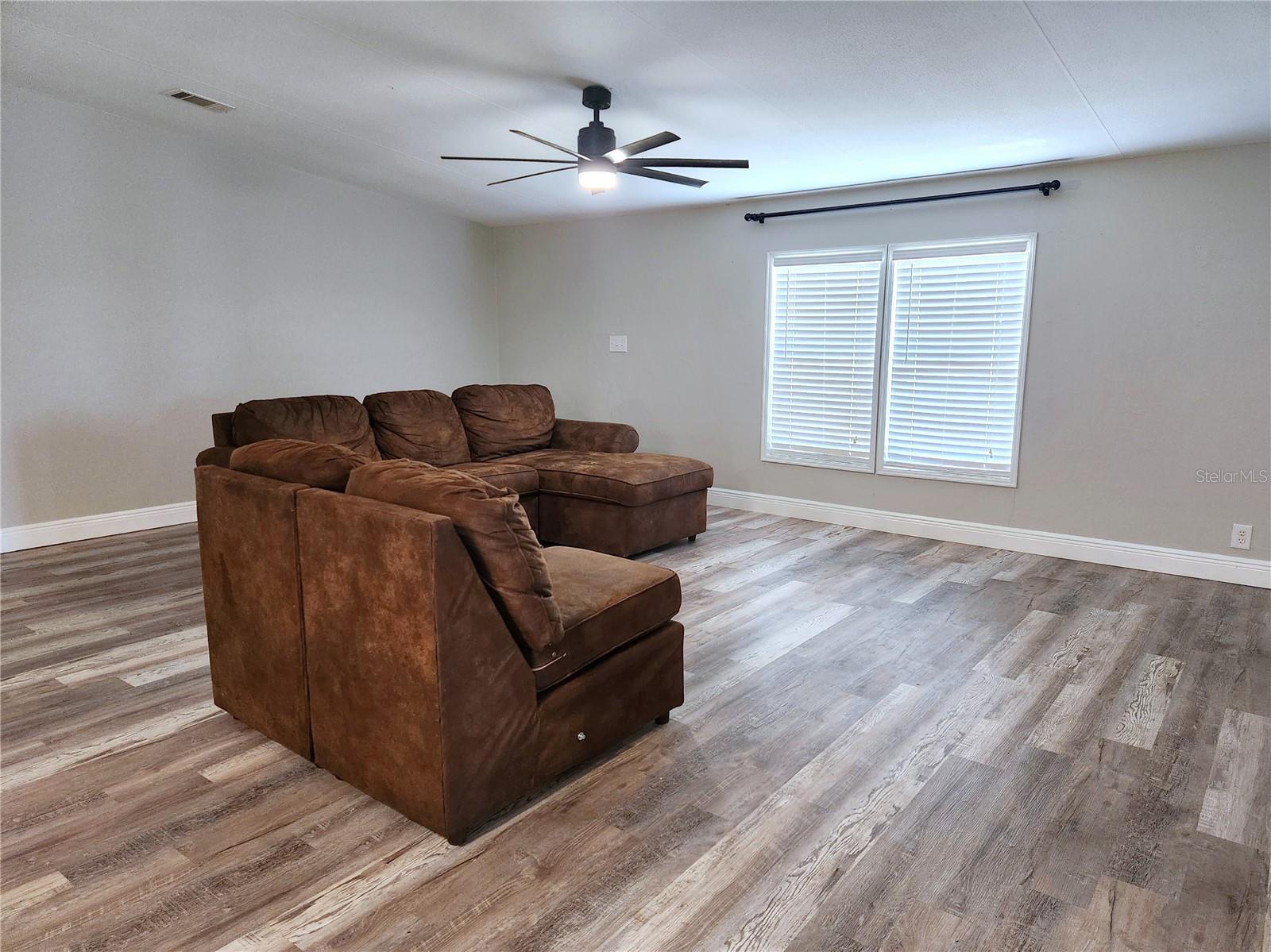 Image 10 of 36 For 10915 222nd Street