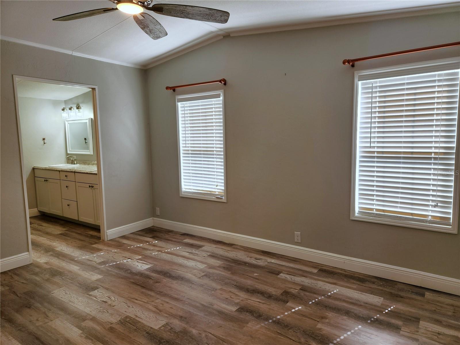 Image 12 of 36 For 10915 222nd Street