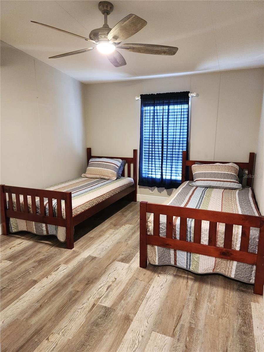 Image 16 of 36 For 10915 222nd Street