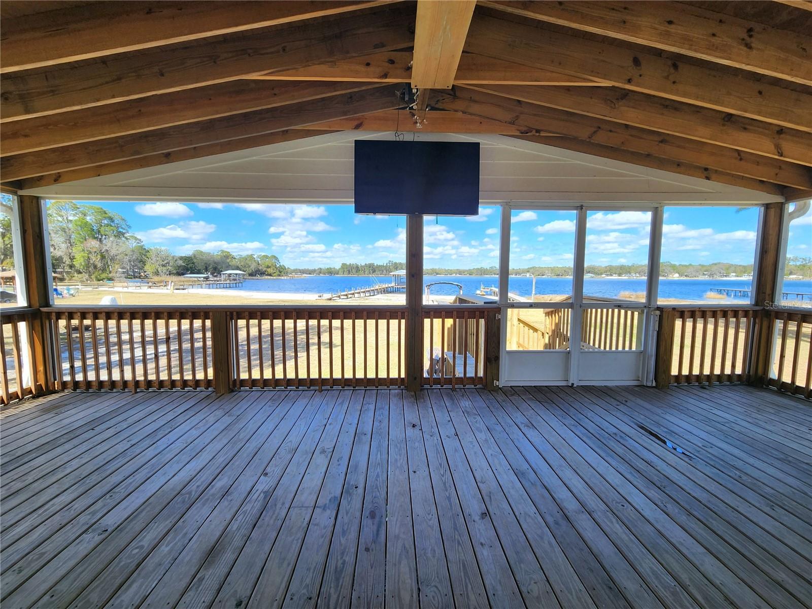 Image 21 of 36 For 10915 222nd Street