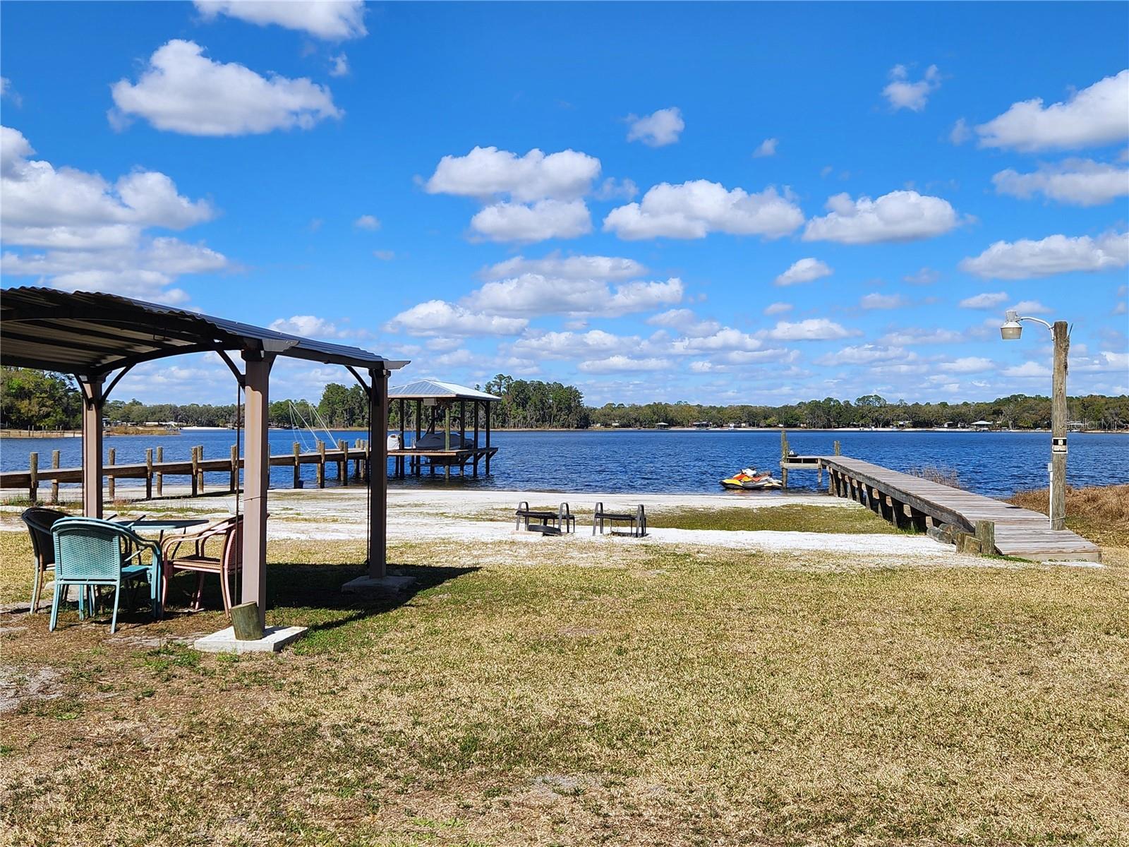 Image 23 of 36 For 10915 222nd Street