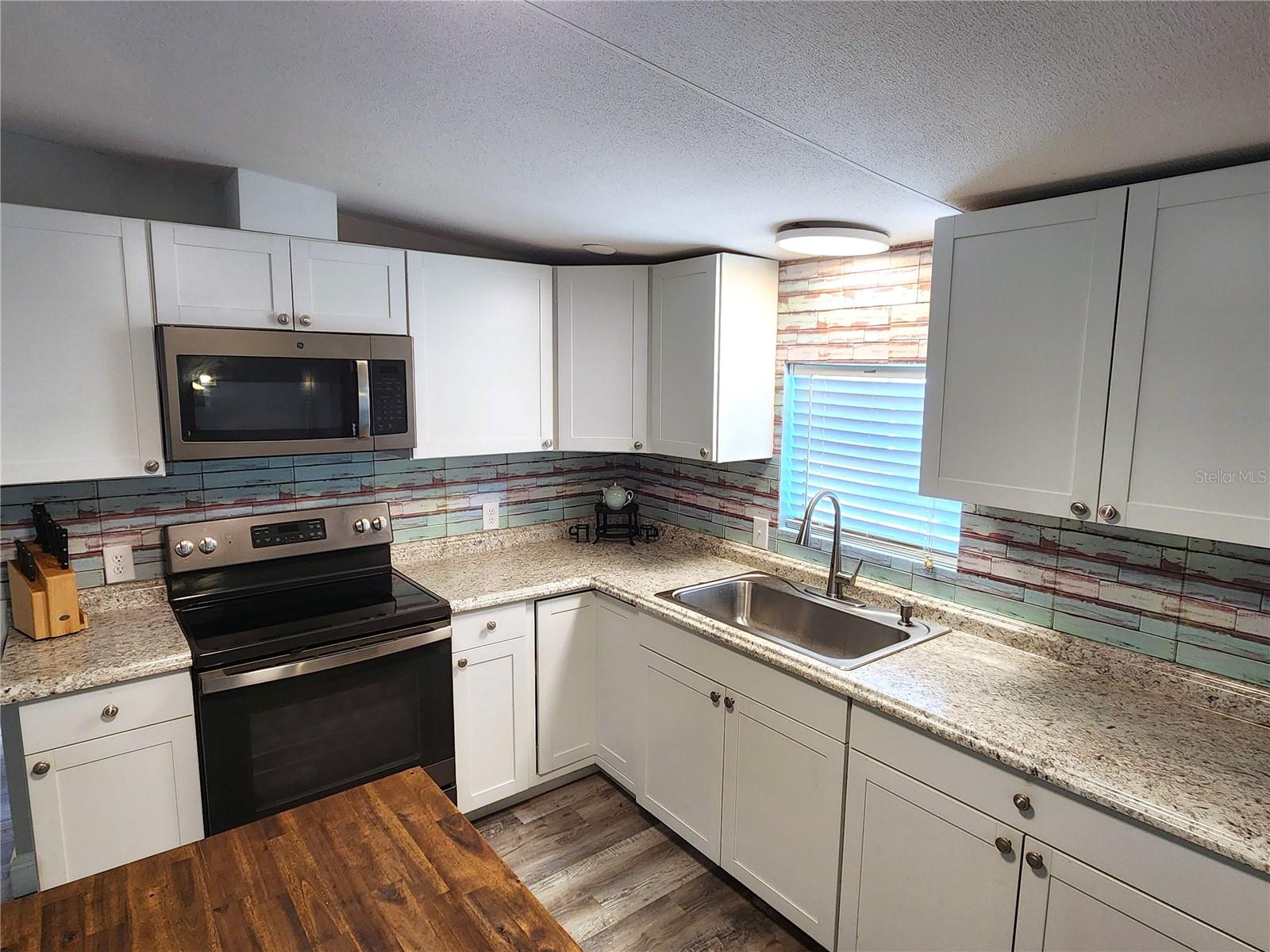 Image 5 of 36 For 10915 222nd Street