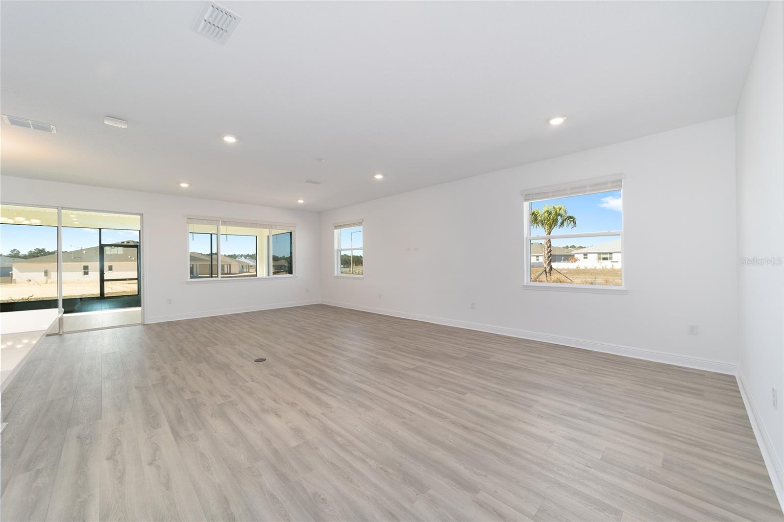 Image 11 of 44 For 10668 101st Lane