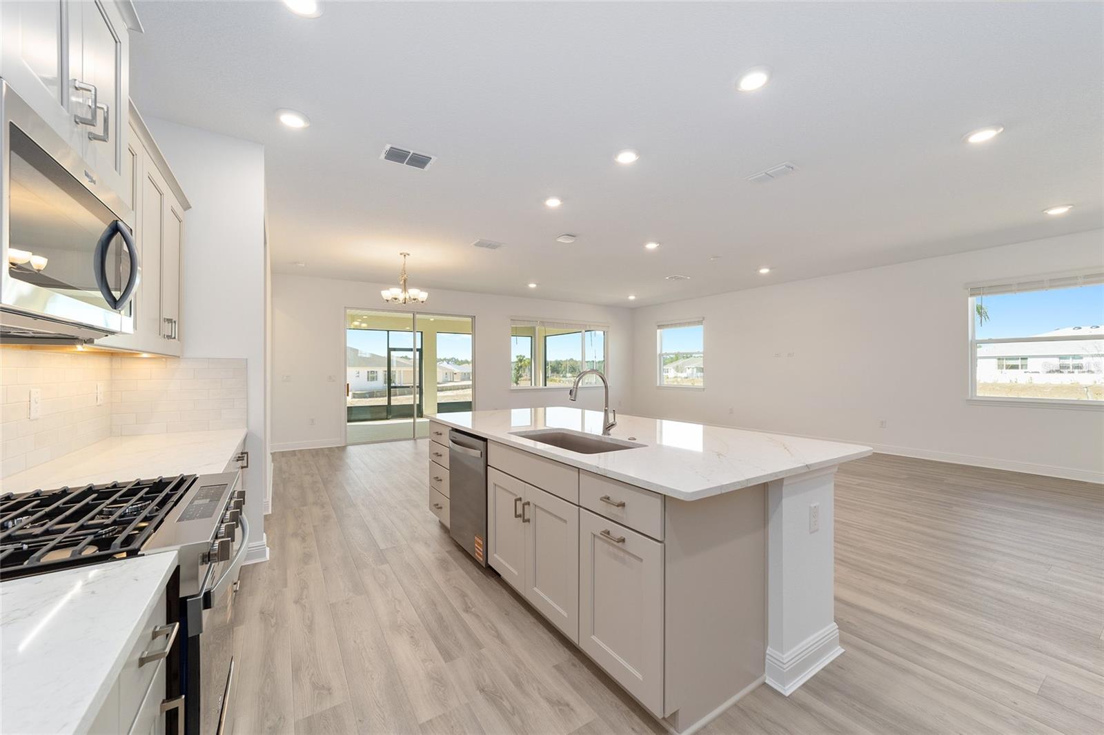 Image 22 of 44 For 10668 101st Lane