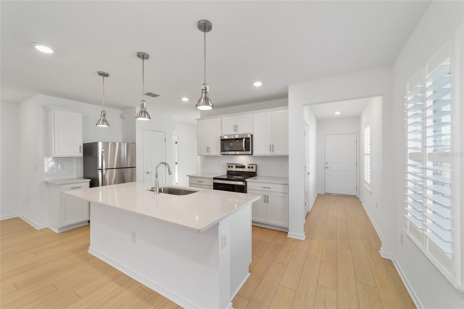 Image 17 of 58 For 5543 85th Avenue Road