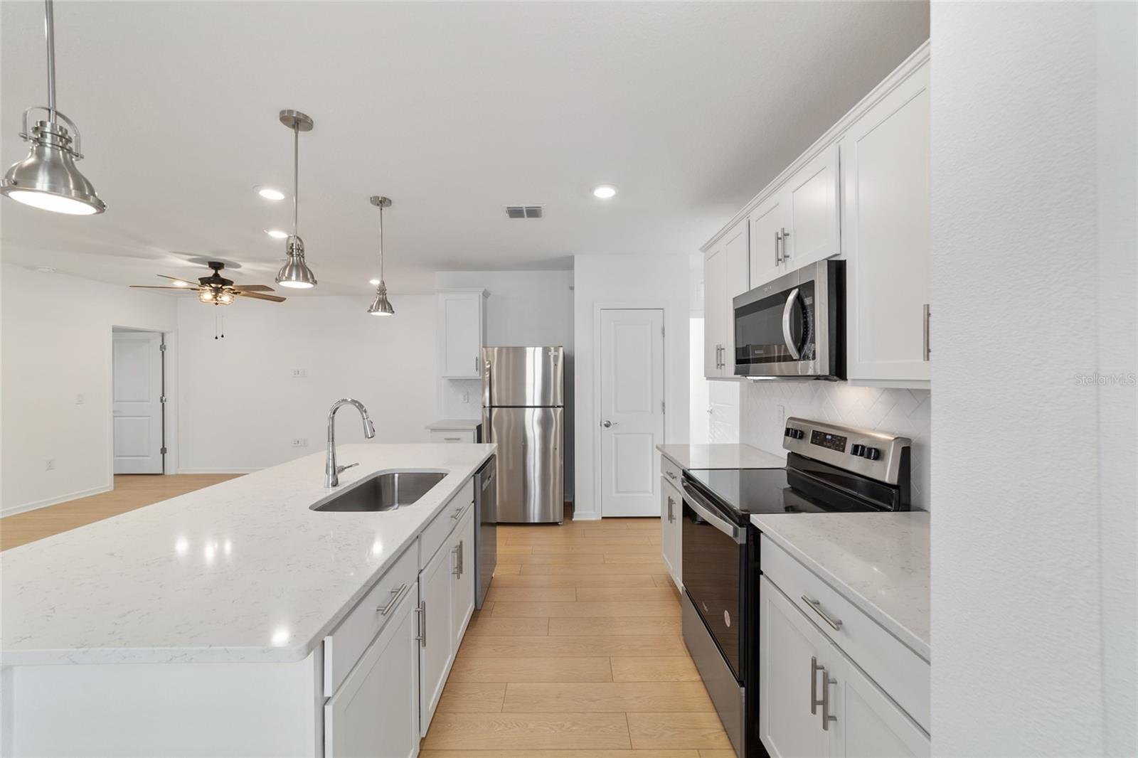 Image 18 of 58 For 5543 85th Avenue Road