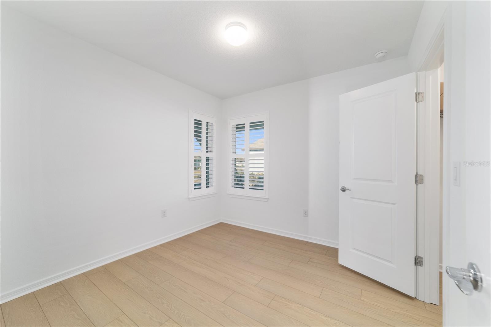 Image 36 of 58 For 5543 85th Avenue Road