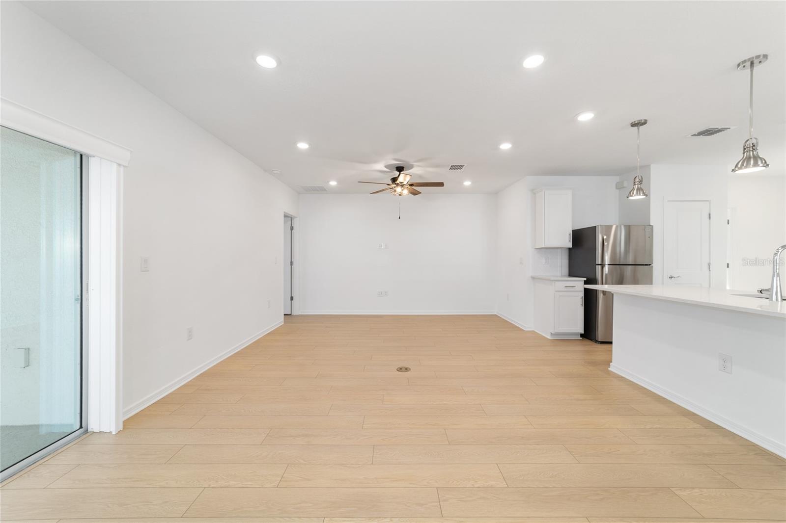 Image 7 of 58 For 5543 85th Avenue Road