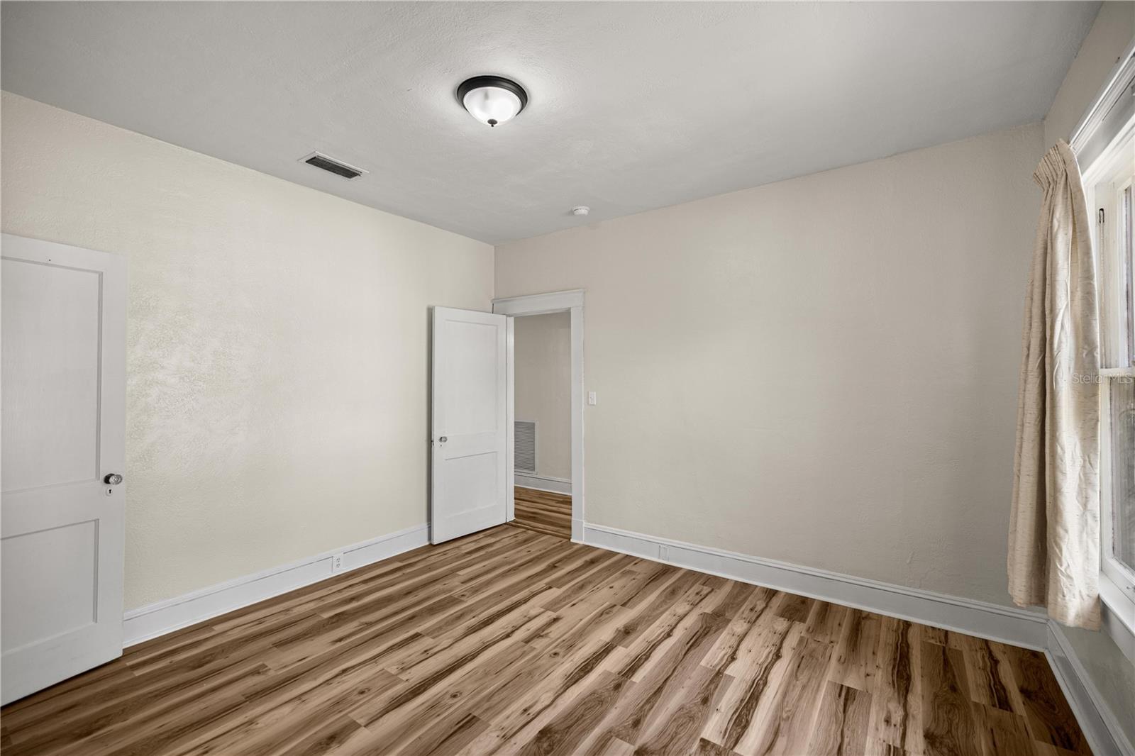 Image 23 of 36 For 7018 222nd Street