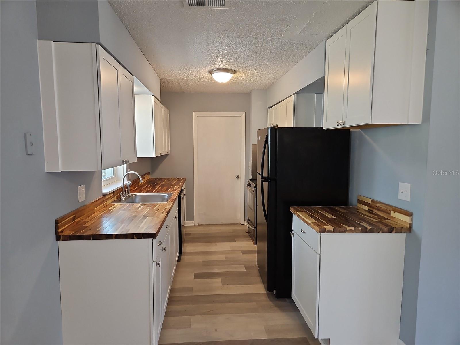 Image 3 of 18 For 2645 44th Street