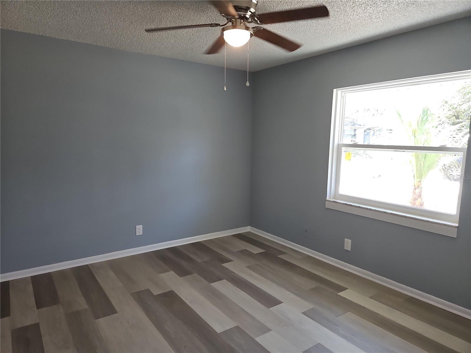 Image 8 of 18 For 2645 44th Street