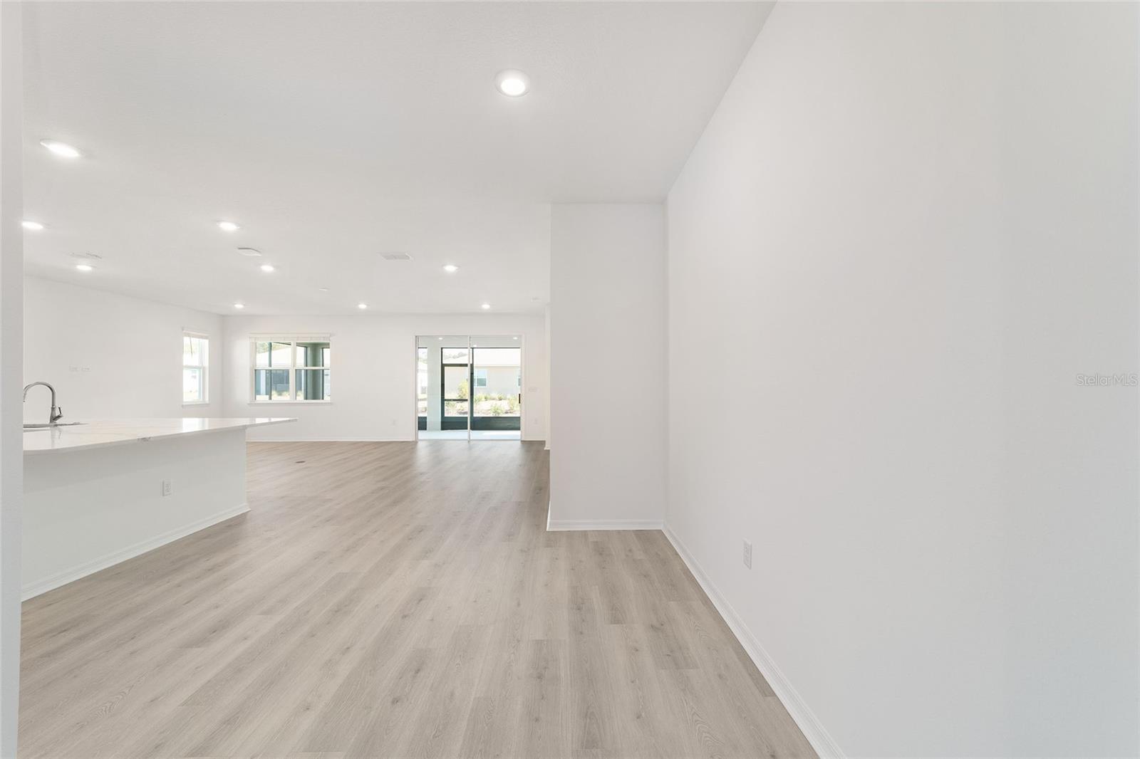 Image 17 of 44 For 10339 105th Terrace