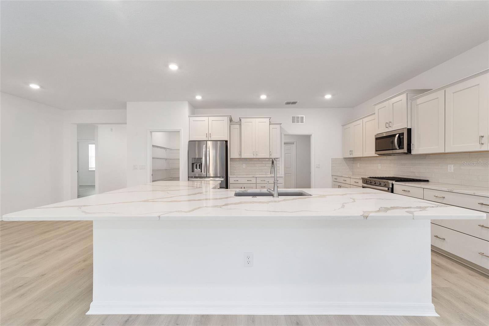 Image 20 of 44 For 10339 105th Terrace