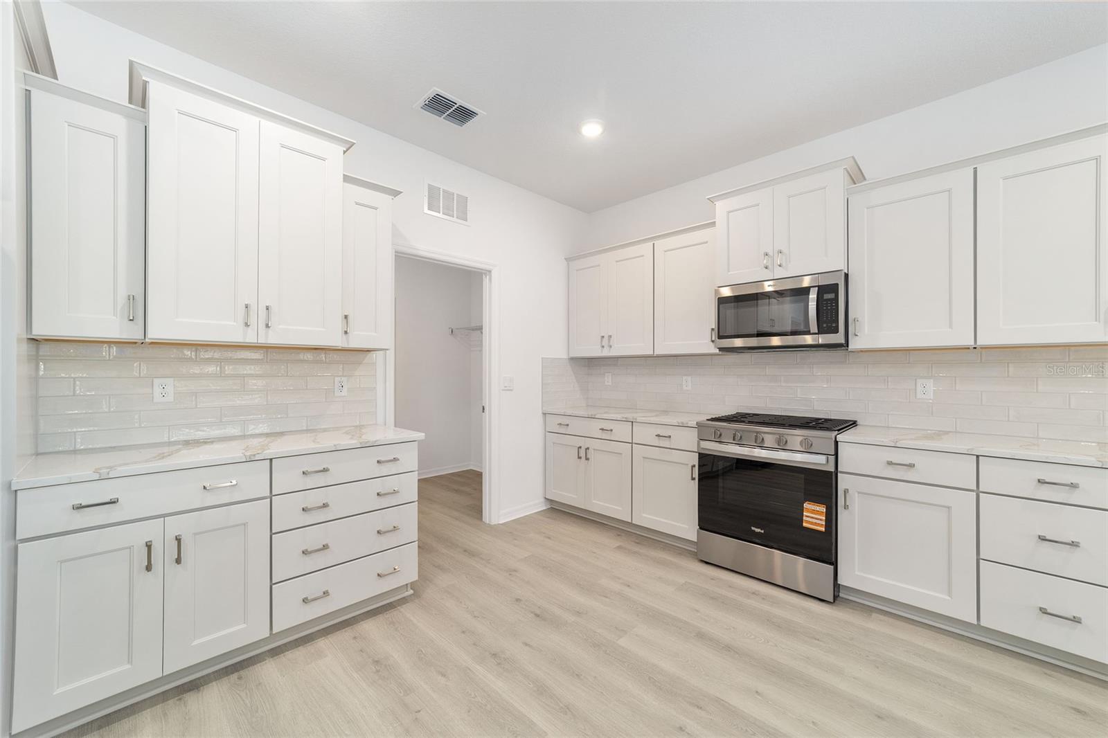 Image 22 of 44 For 10339 105th Terrace