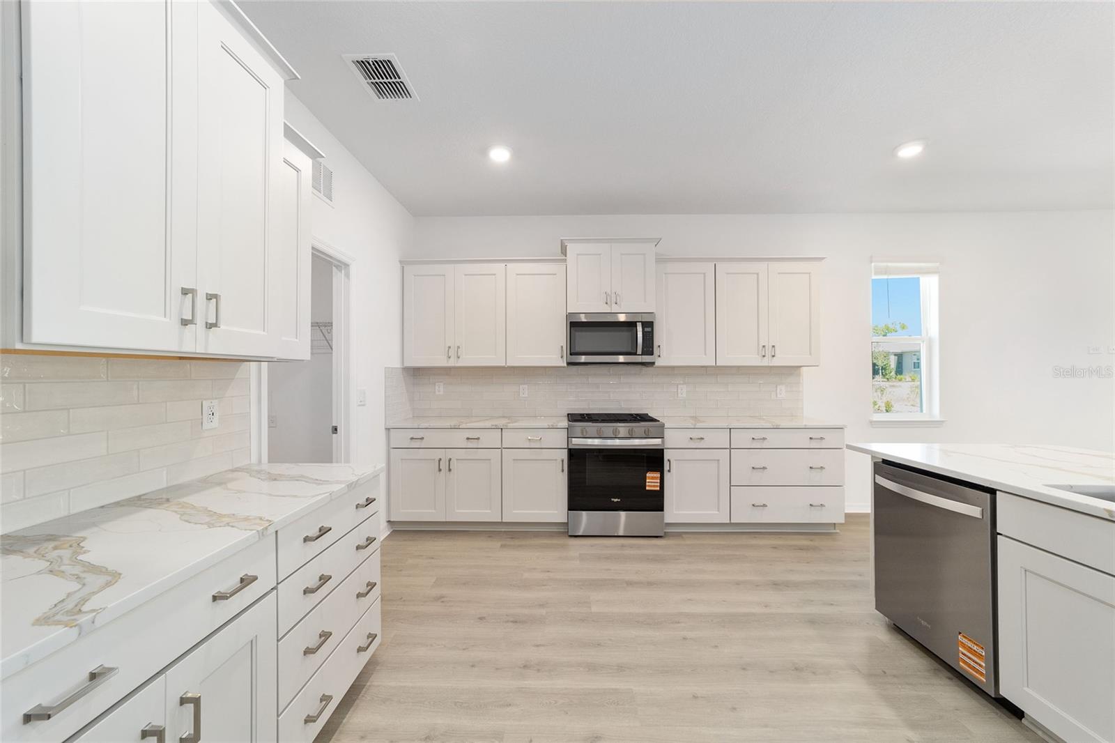 Image 23 of 44 For 10339 105th Terrace