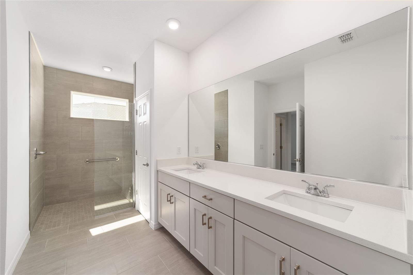 Image 29 of 44 For 10339 105th Terrace