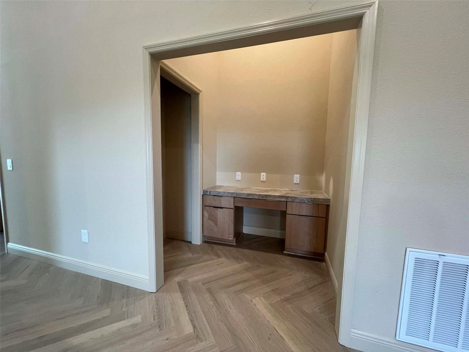 Image 11 of 13 For 9562 3rd Court