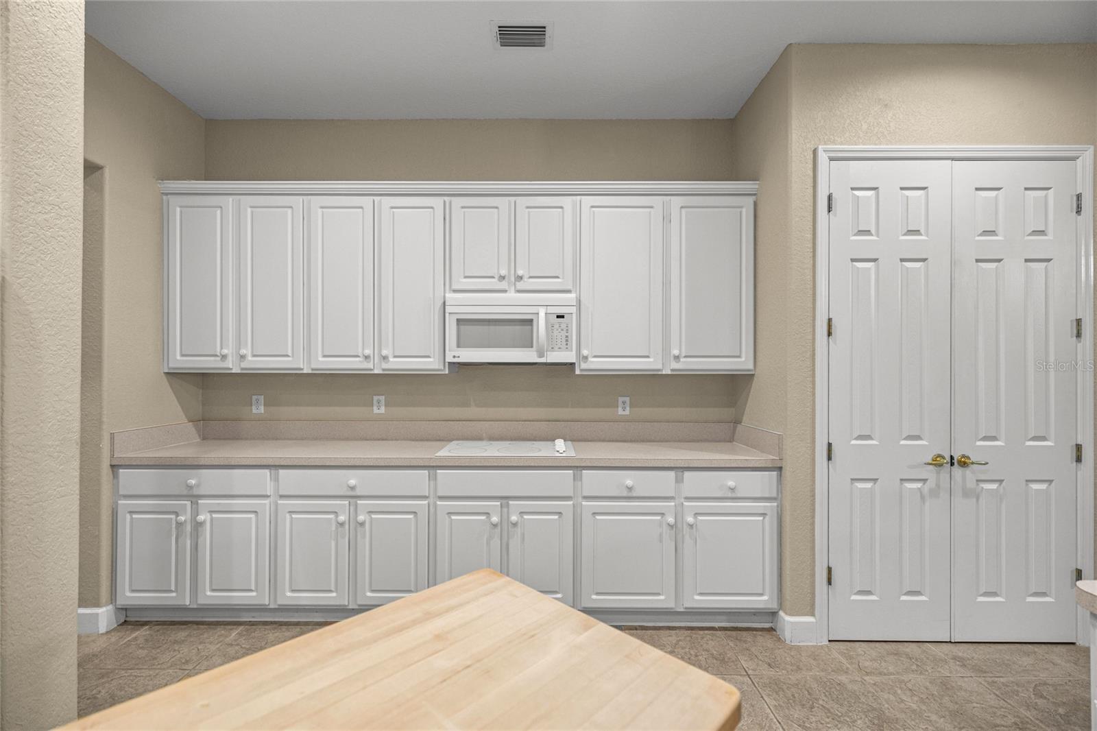 Image 13 of 76 For 9512 124th Loop