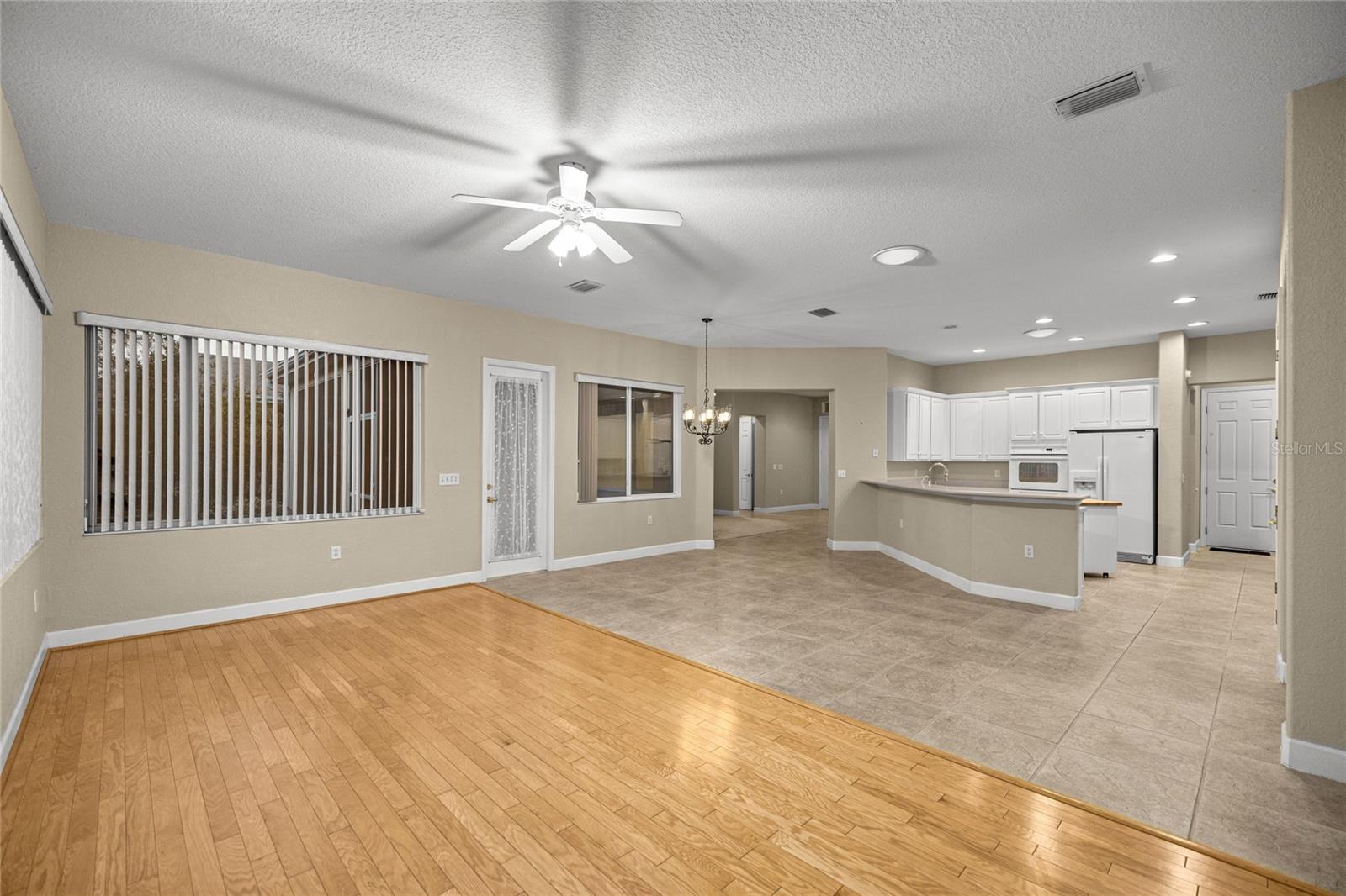 Image 18 of 76 For 9512 124th Loop