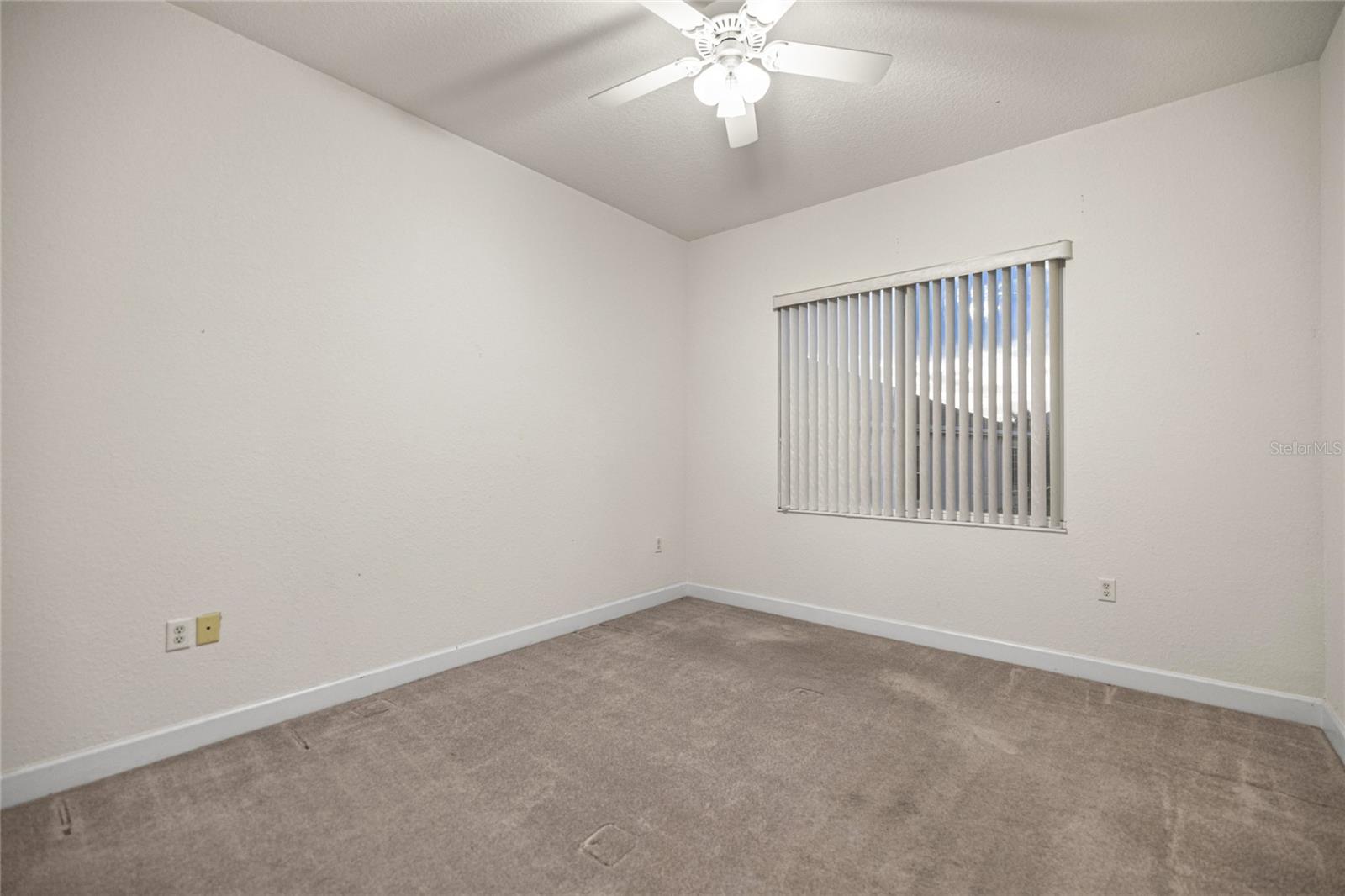 Image 19 of 76 For 9512 124th Loop