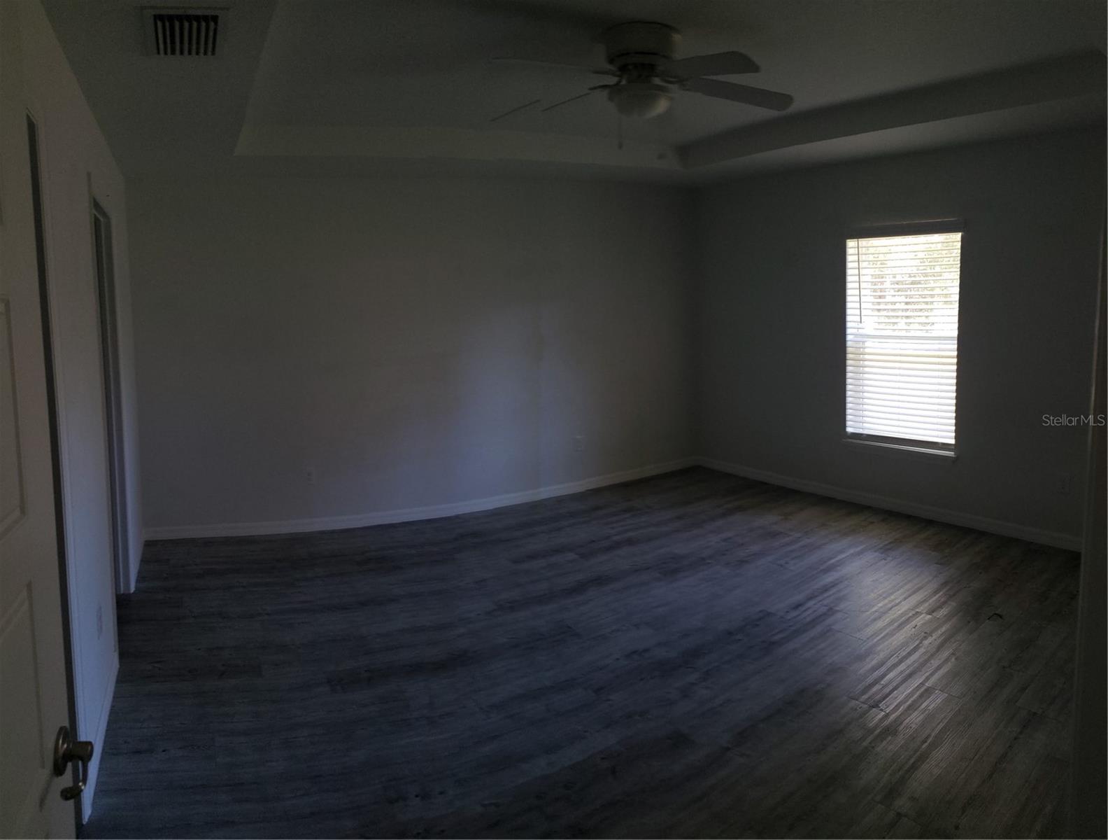 Image 11 of 15 For 49 Hemlock Radial