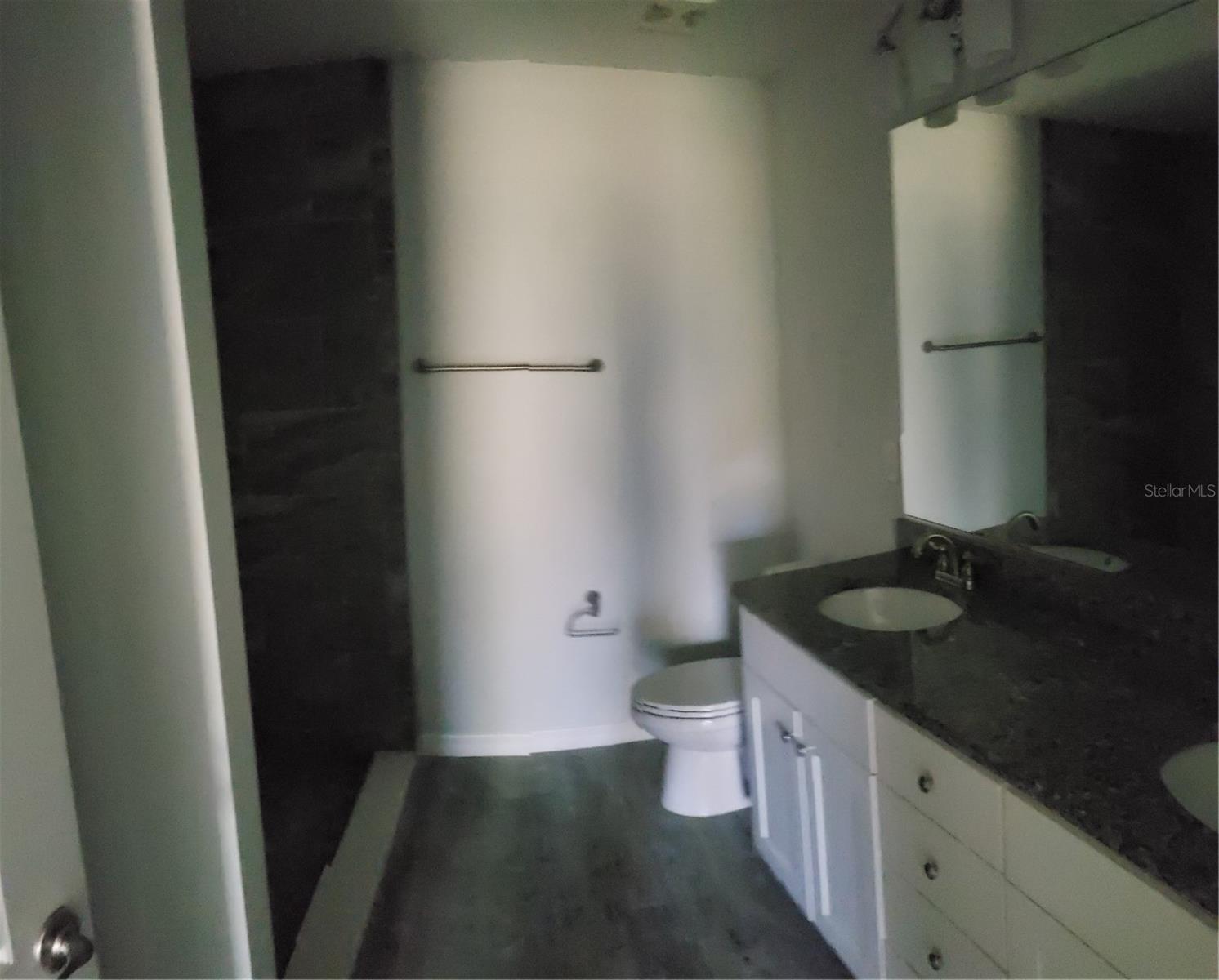 Image 13 of 15 For 49 Hemlock Radial