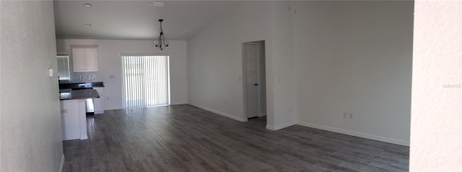 Image 2 of 15 For 49 Hemlock Radial