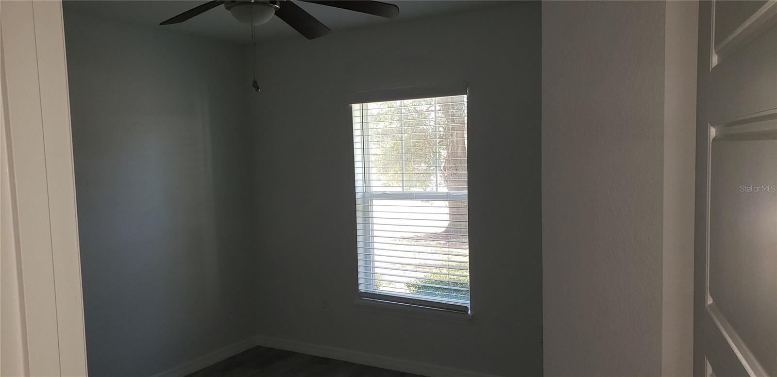 Image 5 of 15 For 49 Hemlock Radial