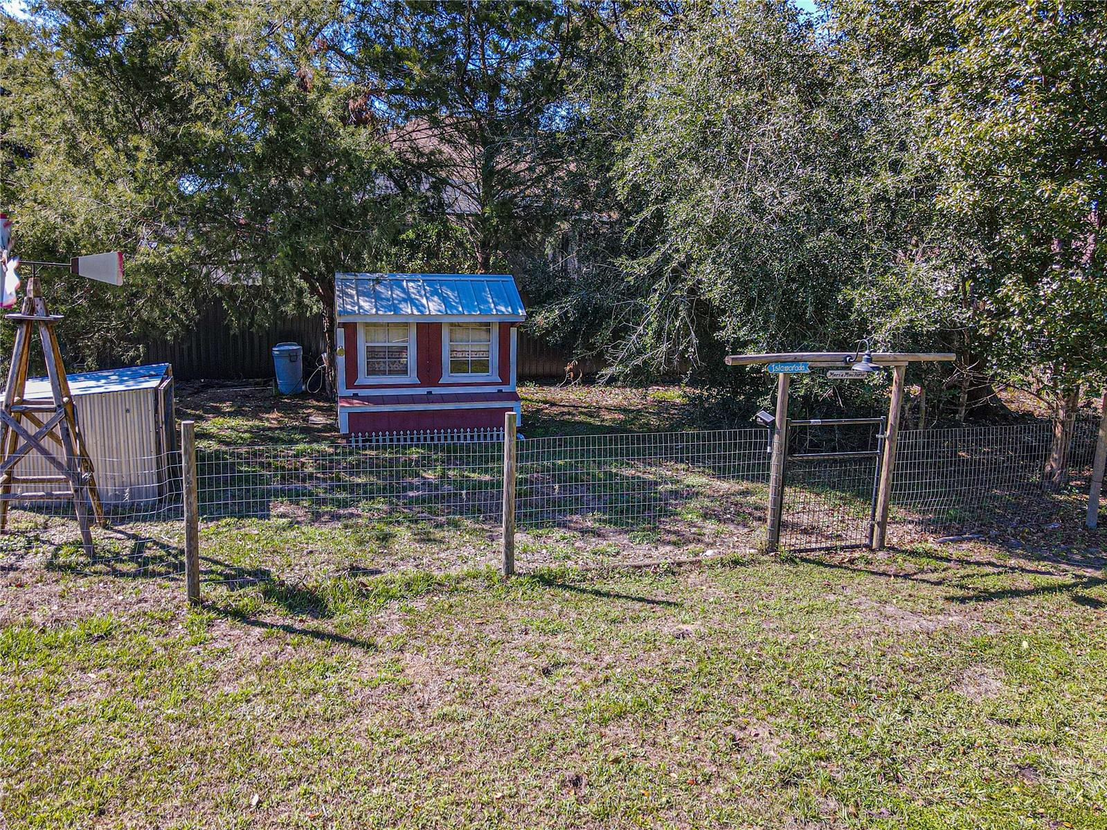 Image 13 of 56 For 10376 43rd Court