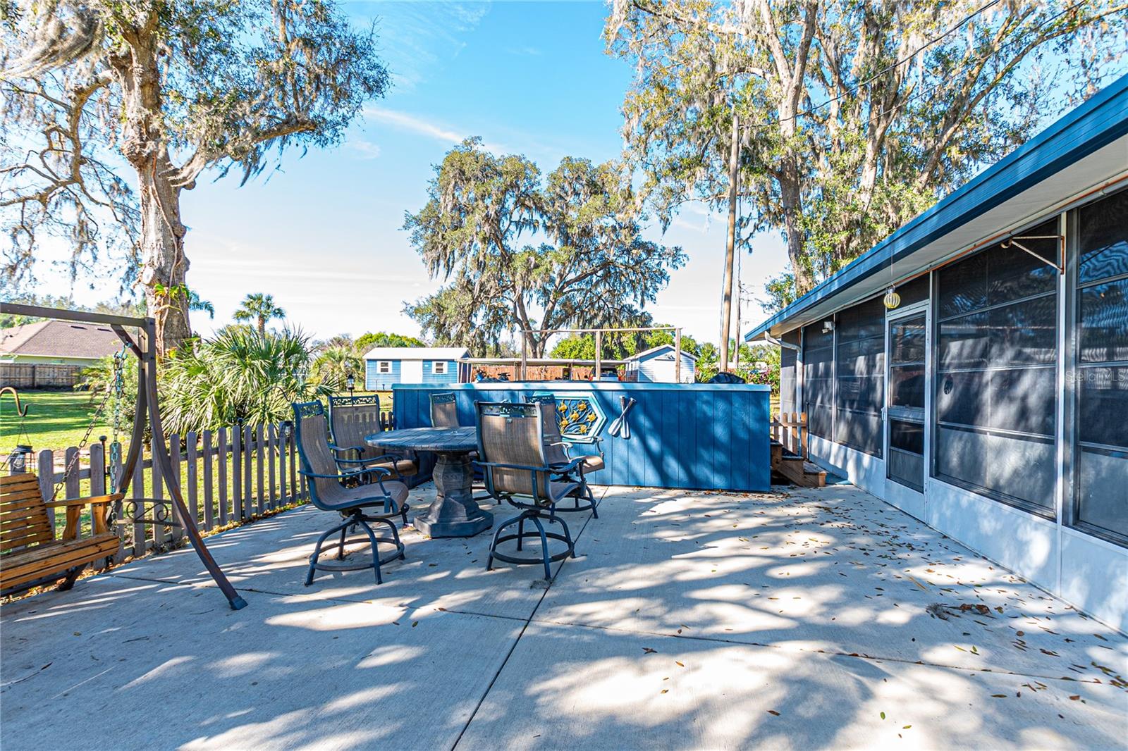 Image 18 of 56 For 10376 43rd Court