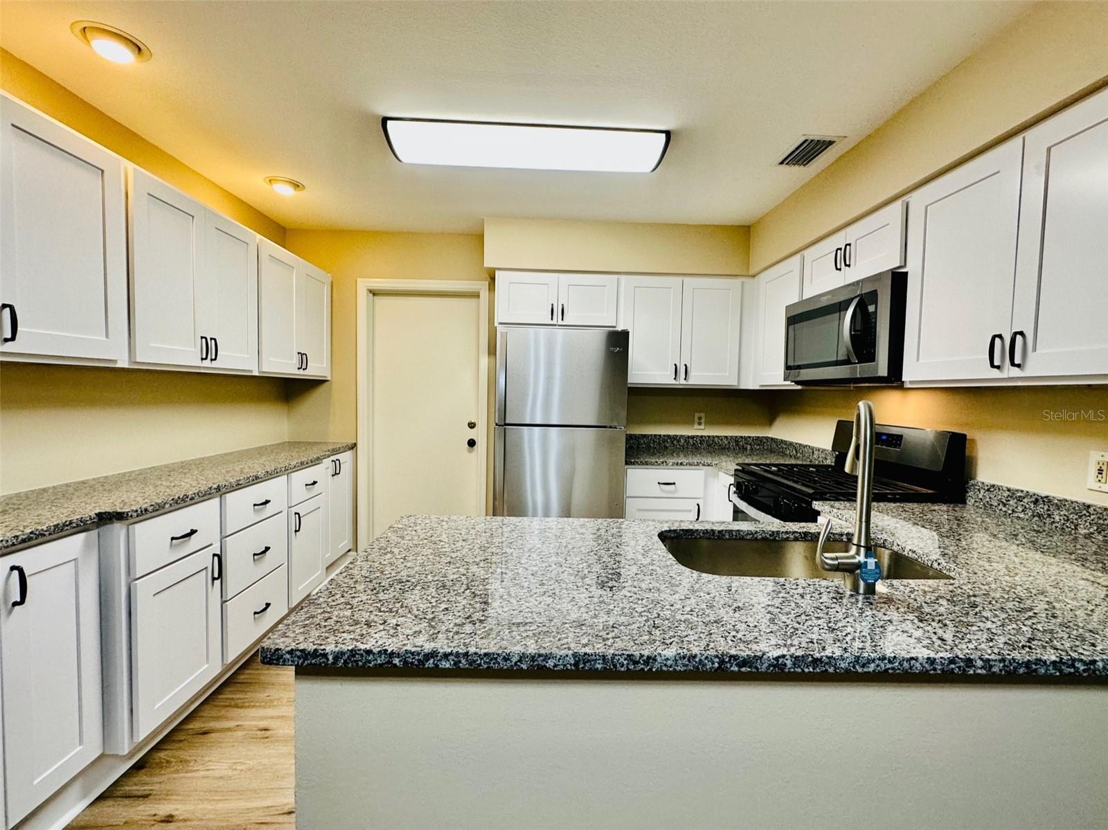 Image 2 of 10 For 15082 38th Circle