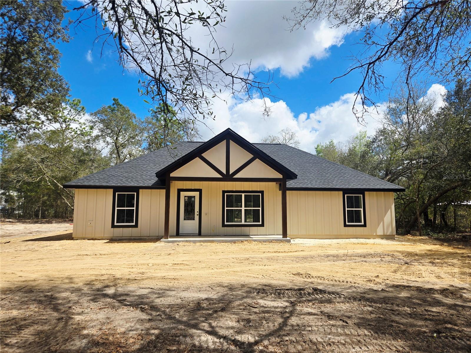 Image 2 of 9 For 8541 105 Avenue