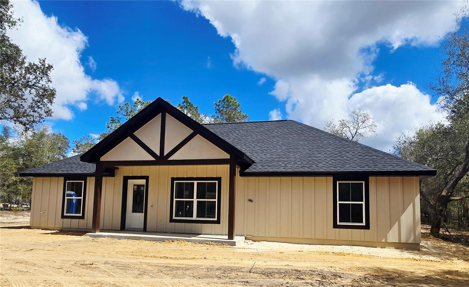 Image 3 of 9 For 8541 105 Avenue