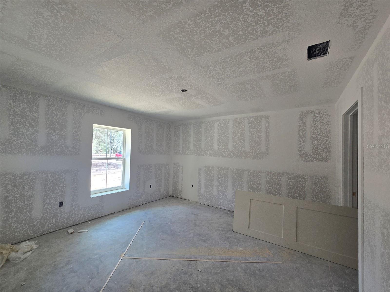 Image 8 of 9 For 8541 105 Avenue