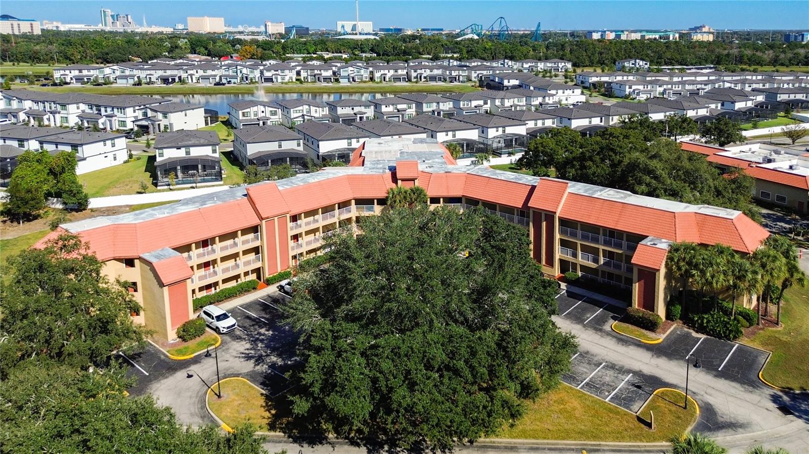 Image 2 of 40 For 6337 Parc Corniche Drive 2304