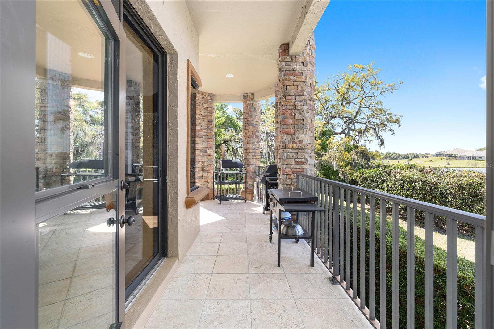 Image 26 of 56 For 1147 Pointe Vista Path