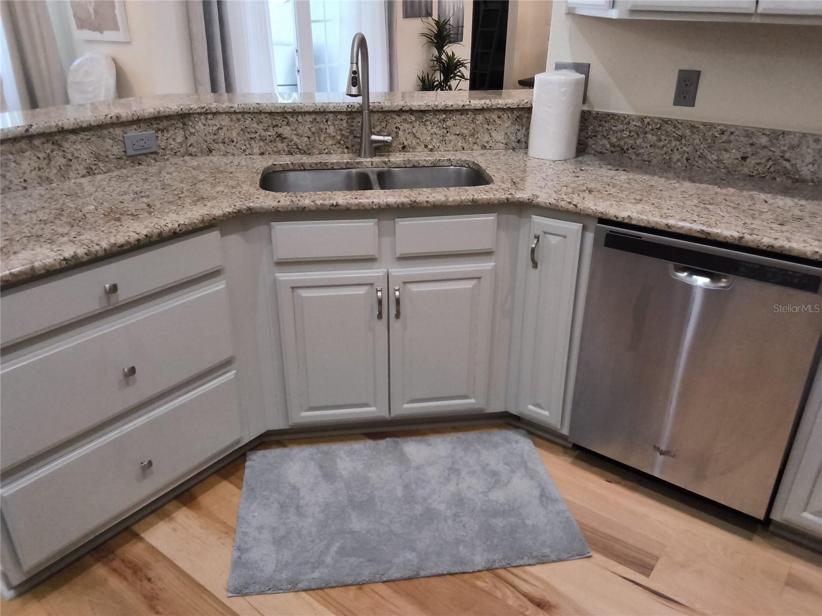 Image 26 of 67 For 551 61st Terrace